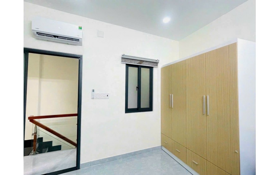 Bán Nhà Nguyễn Kiệm, 4 Tầng, 50m2, Sát Phú Nhuận, Chỉ 4 Tỷ